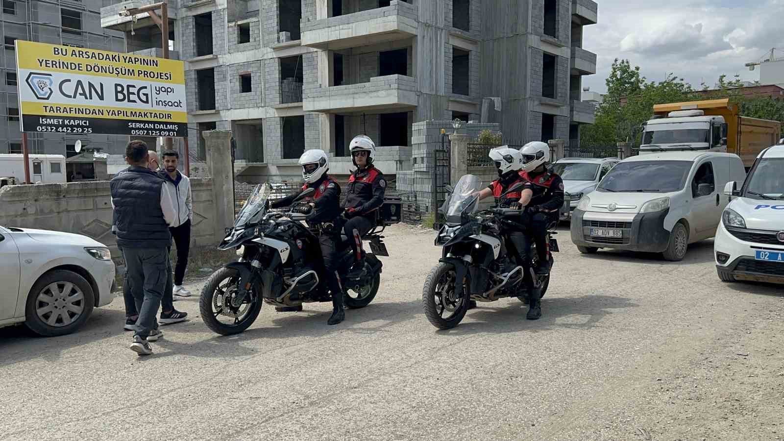 Yüksekten düşen işçi ağır yaralandı