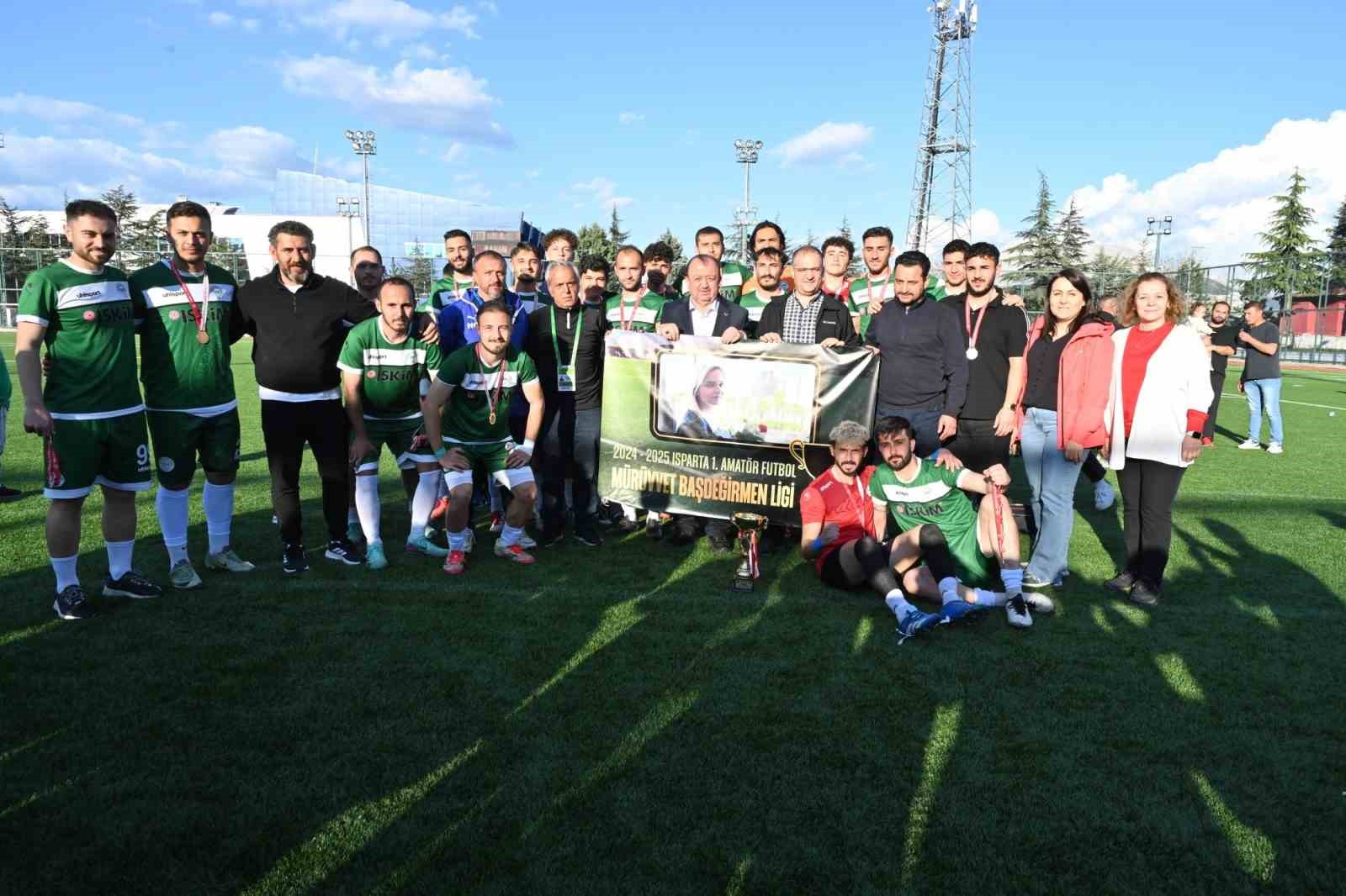 1. Amatör Futbol Mürüvvet Başdeğirmen Ligi’nin Şampiyonu DSİ Spor oldu