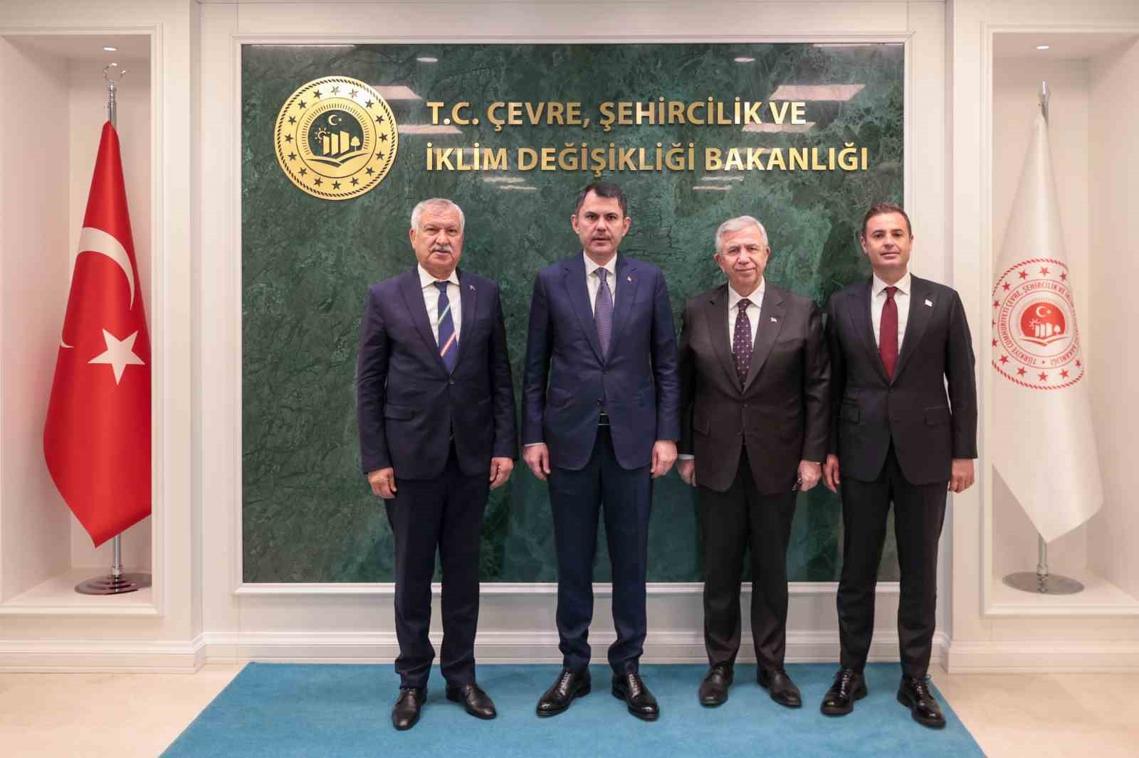 Bakan Kurum: "Yerel yönetimlerimizle iş birliği içinde çalışmayı sürdüreceğiz"