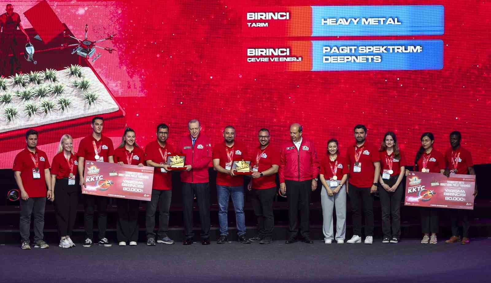 YDÜ’den TEKNOFEST’te çifte şampiyonluk