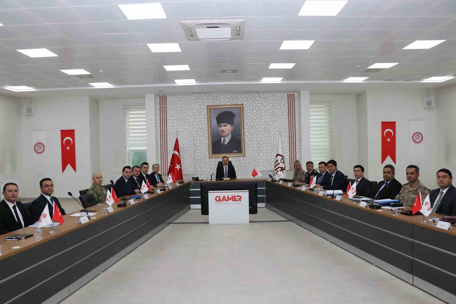 Siirt’te nisan ayında 9 ayrı terör operasyonunda 13 şahıs hakkında adli işlem başlatıldı