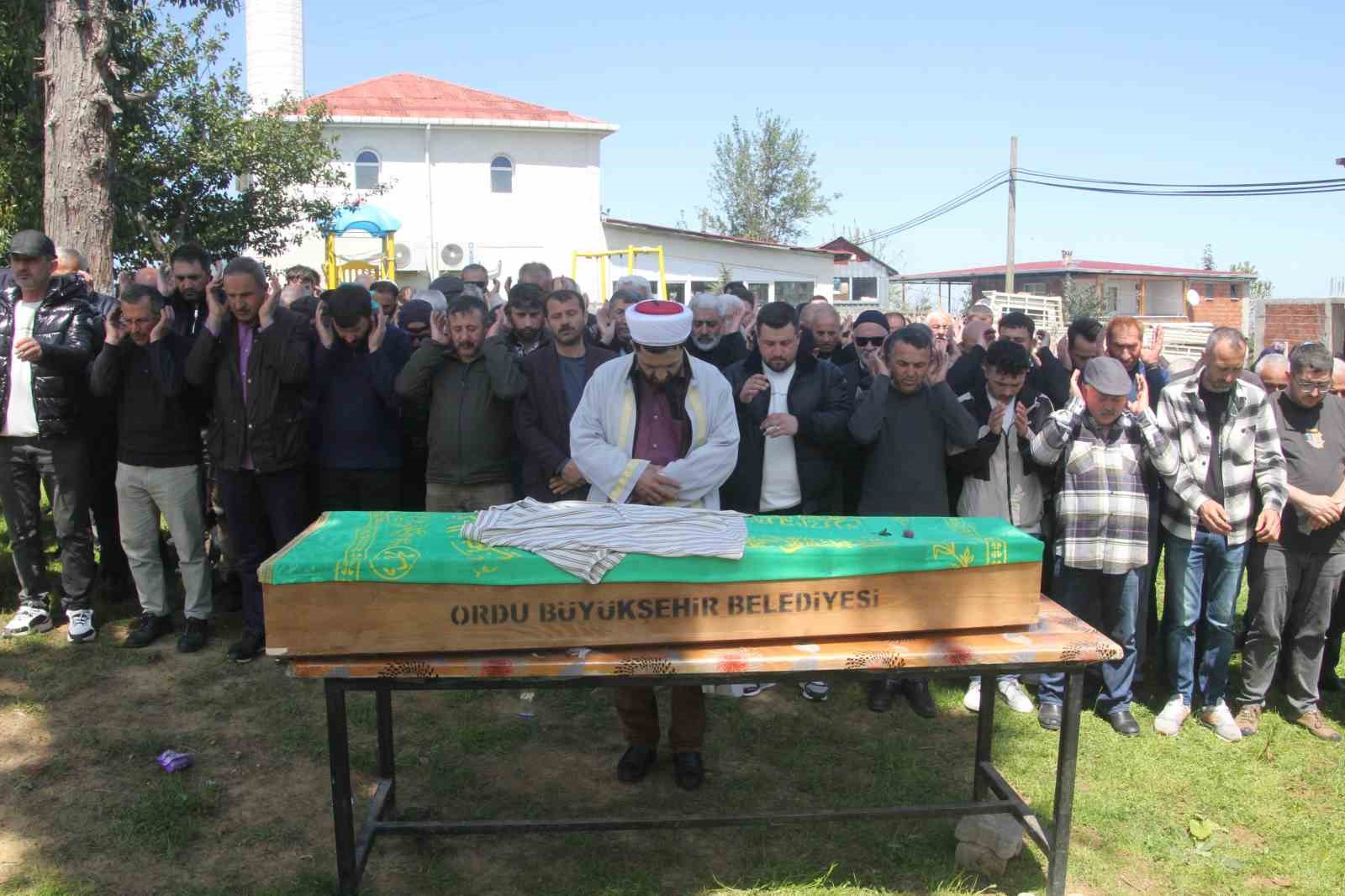 Ordu’da suda cansız bedenine ulaşılan şahıs son yolculuğuna uğurlandı