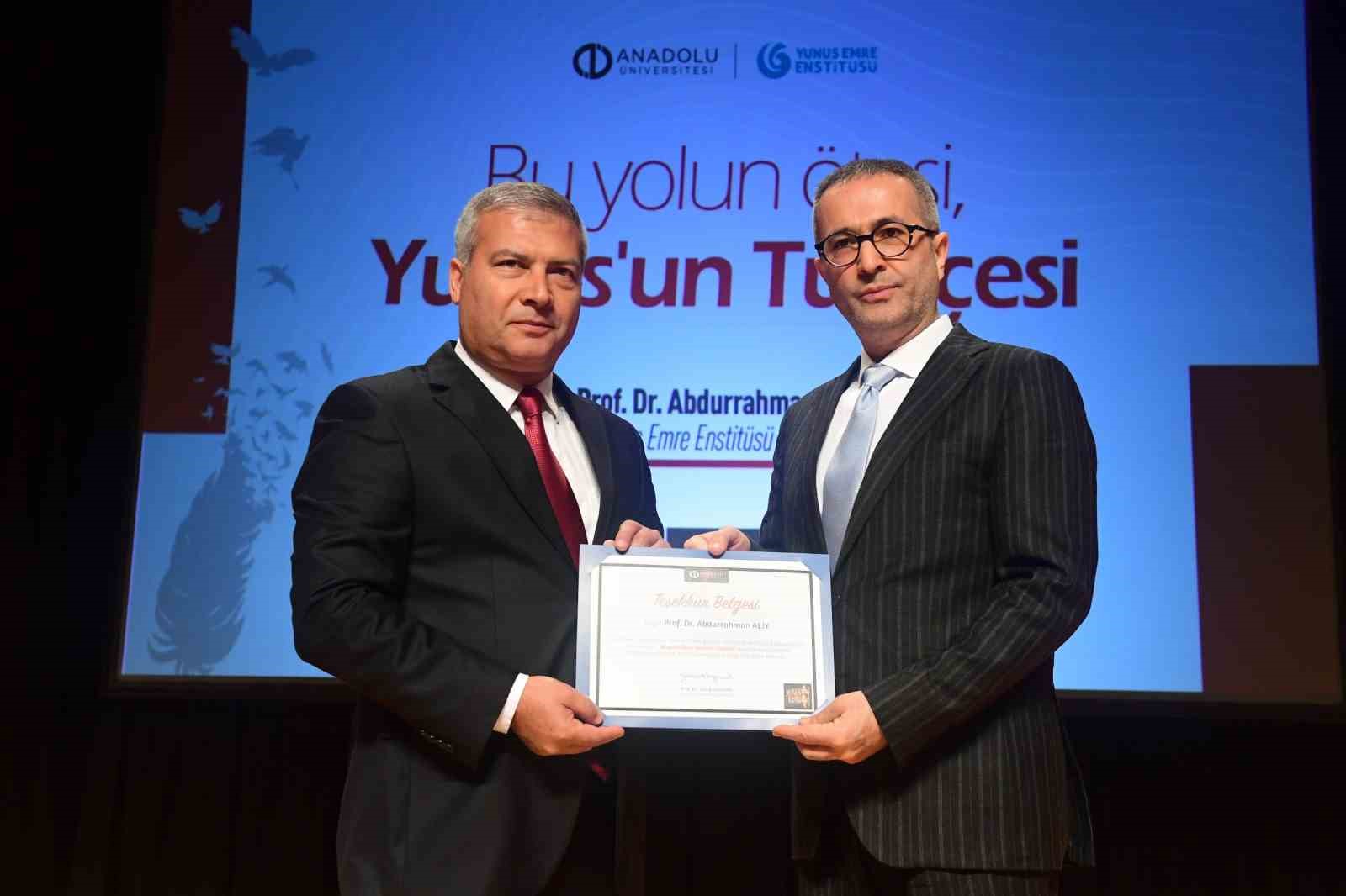 Yunus Emre Haftası etkinlikler "Bu Yolun Ötesi, Yunus’un Türkçesi" konferansı ile başladı
