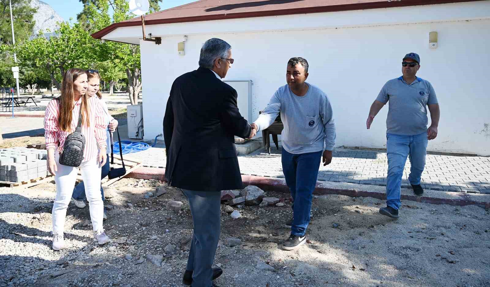 Başkan Topaloğlu ilçe genelindeki çalışmaları denetledi