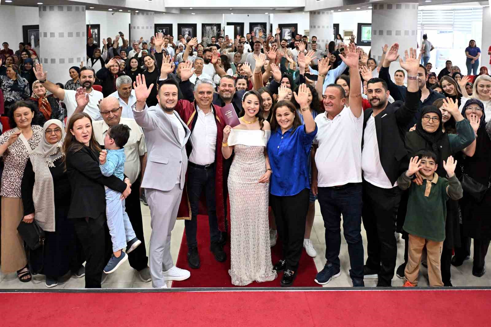 Antalya’da ’05.05.2025’ yoğunluğu: 15 çift "Evet" dedi