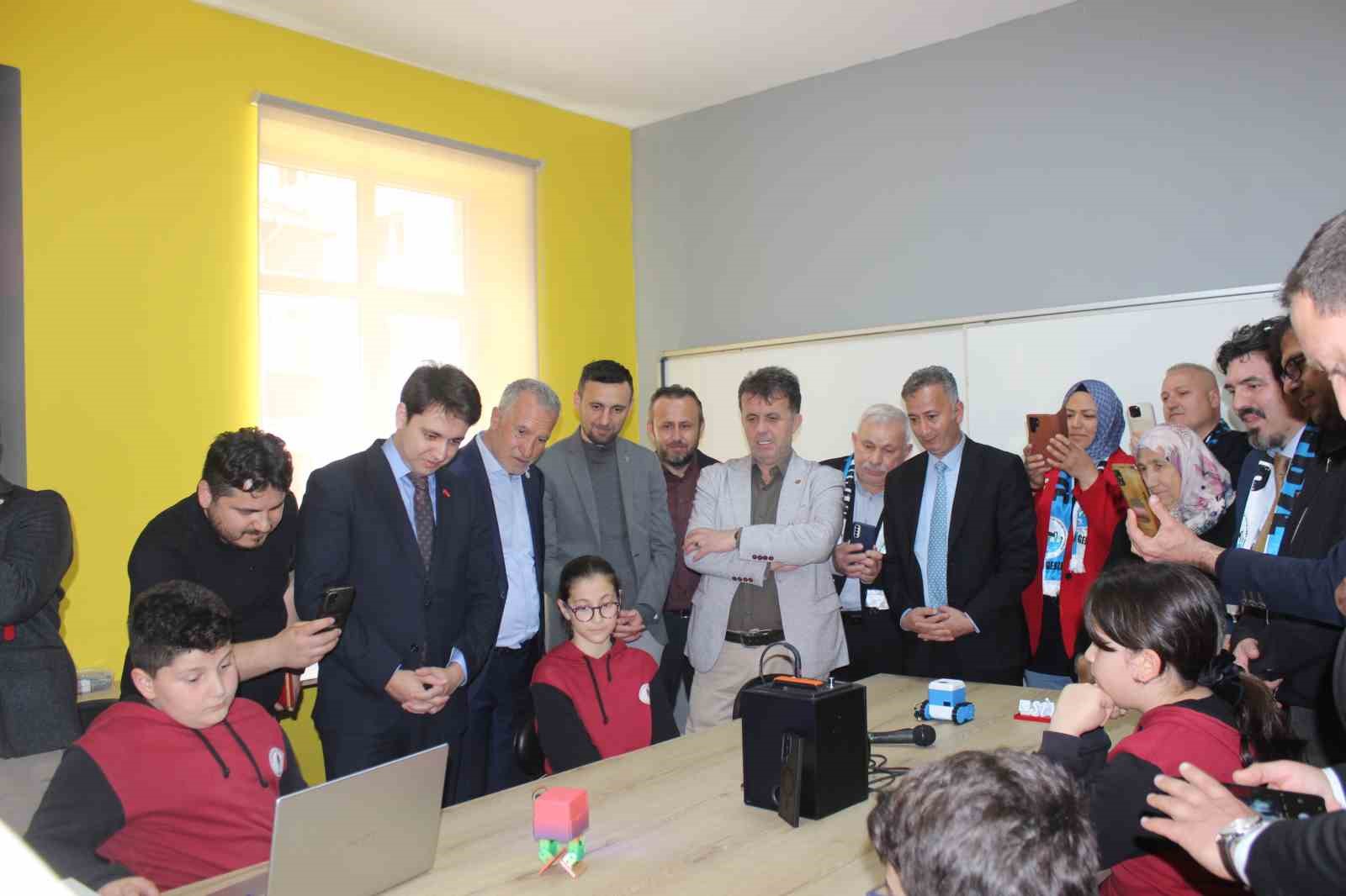 Türkeli’de robotik kodlama sınıfı açıldı
