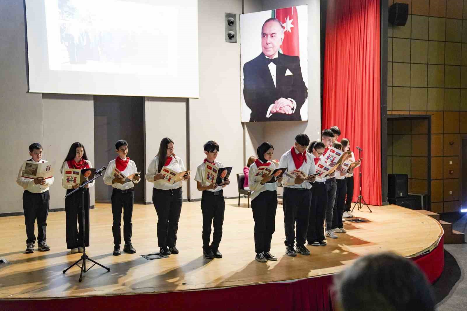 Aliağa&rsquo;da G&uuml;l Bayramı etkinliği d&uuml;zenlendi
