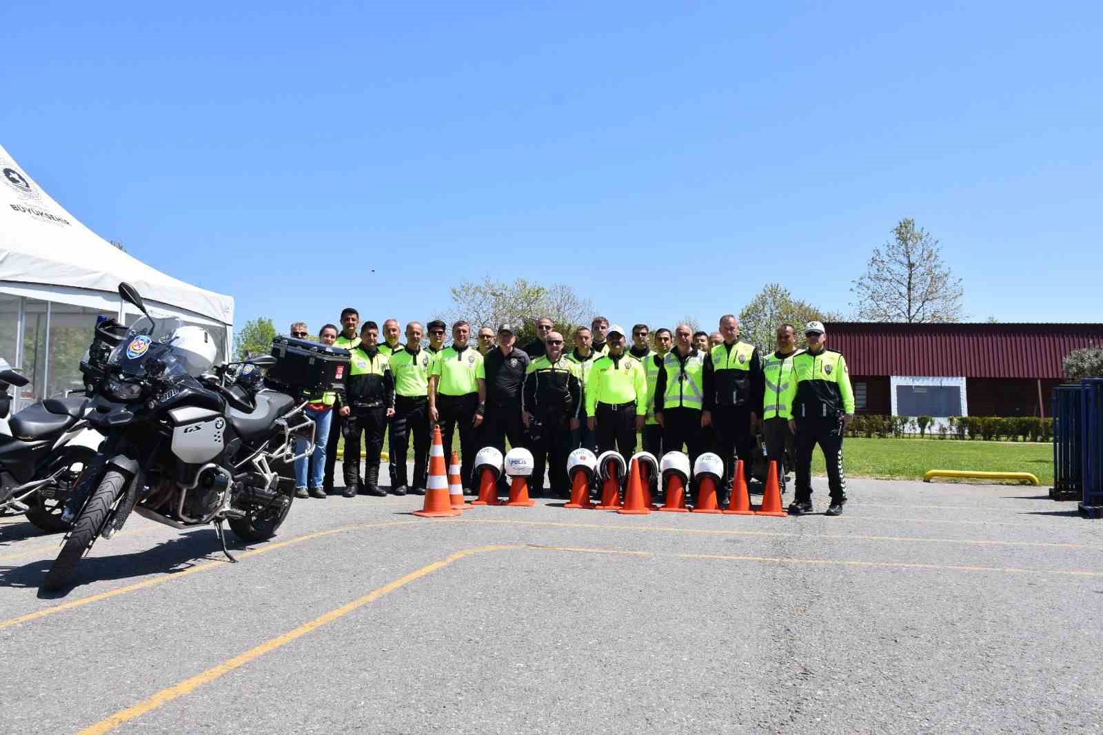 İl Emniyet Müdürü Arıbaş’tan şahin timi eğitimine denetim