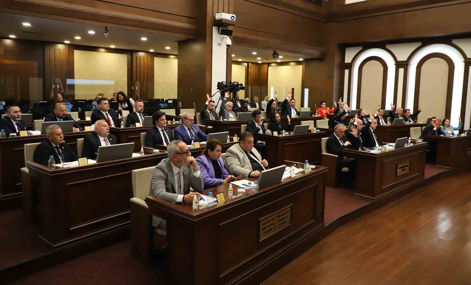 Büyükçekmece Belediye Meclisi, Türk Dünyası Belediyeler Birliği’nden ayrılma kararı aldı
