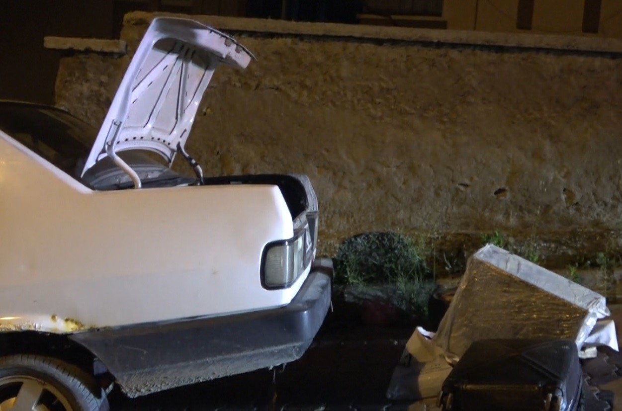 Kütahya’da ’dur’ ihtarına uymayan araçtaki 2 kişi kovalamaca sonucu yakalandı