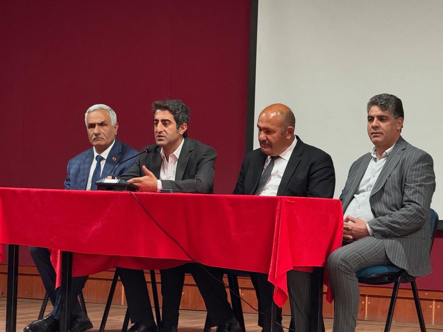 Sarıkamış&rsquo;ta K&Ouml;YDES toplantısı d&uuml;zenlendi
