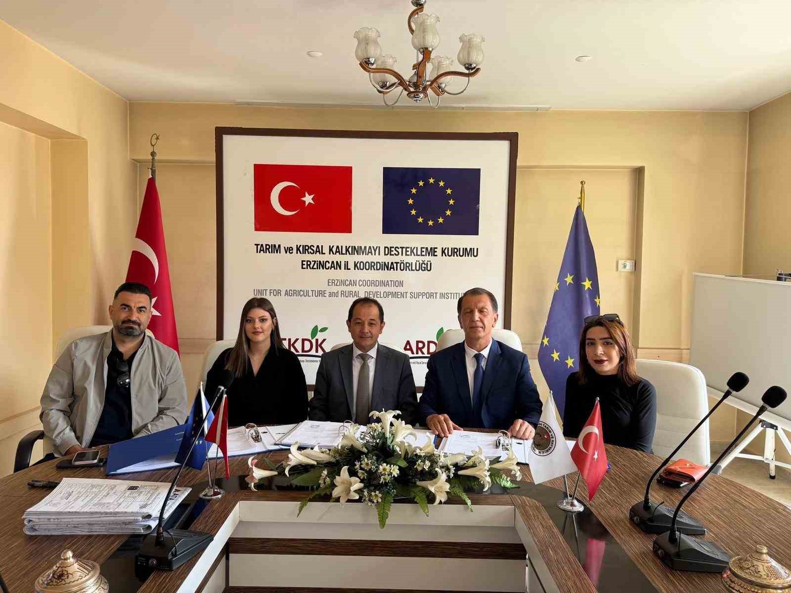 Erzincan Toplu Sera Bölgesine 22 milyon 568 bin 400 TL değerinde yatırım