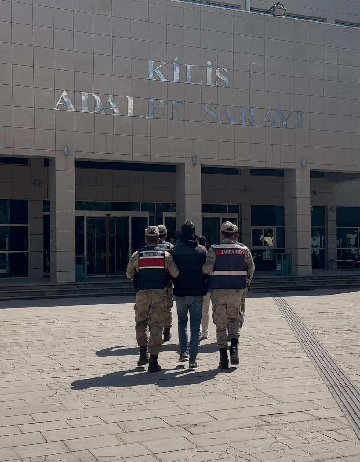 Kilis’te 3 kilogram kubar esrar ele geçirildi: 1 şahıs tutuklandı
