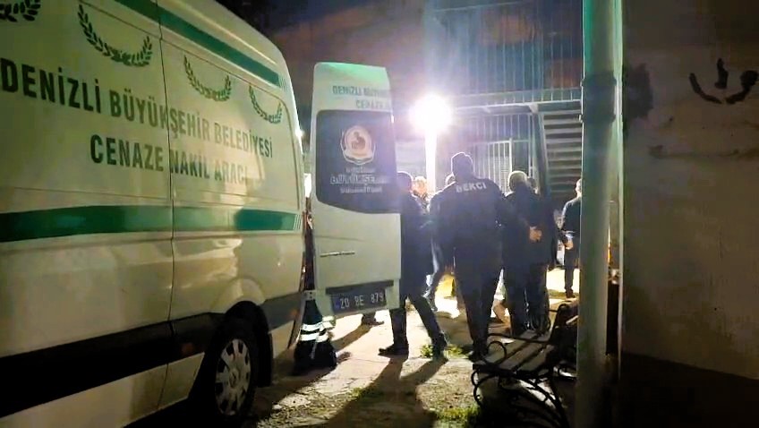 Yem karma makinesine bacağını kaptıran besici feci şekilde can verdi