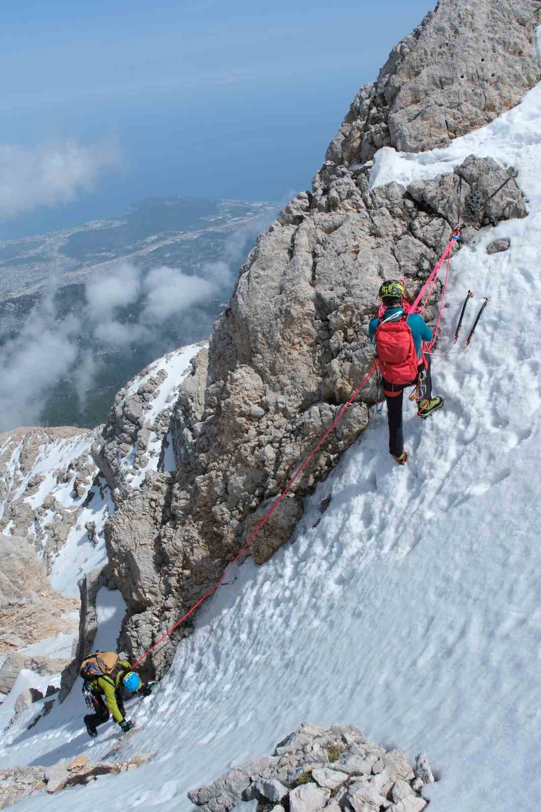 T&uuml;rkiye&rsquo;de artan dağ kazaları endişelendiriyor: Dağlarda kazaların nedeni bilin&ccedil;sizlik ve hazırlıksızlık
