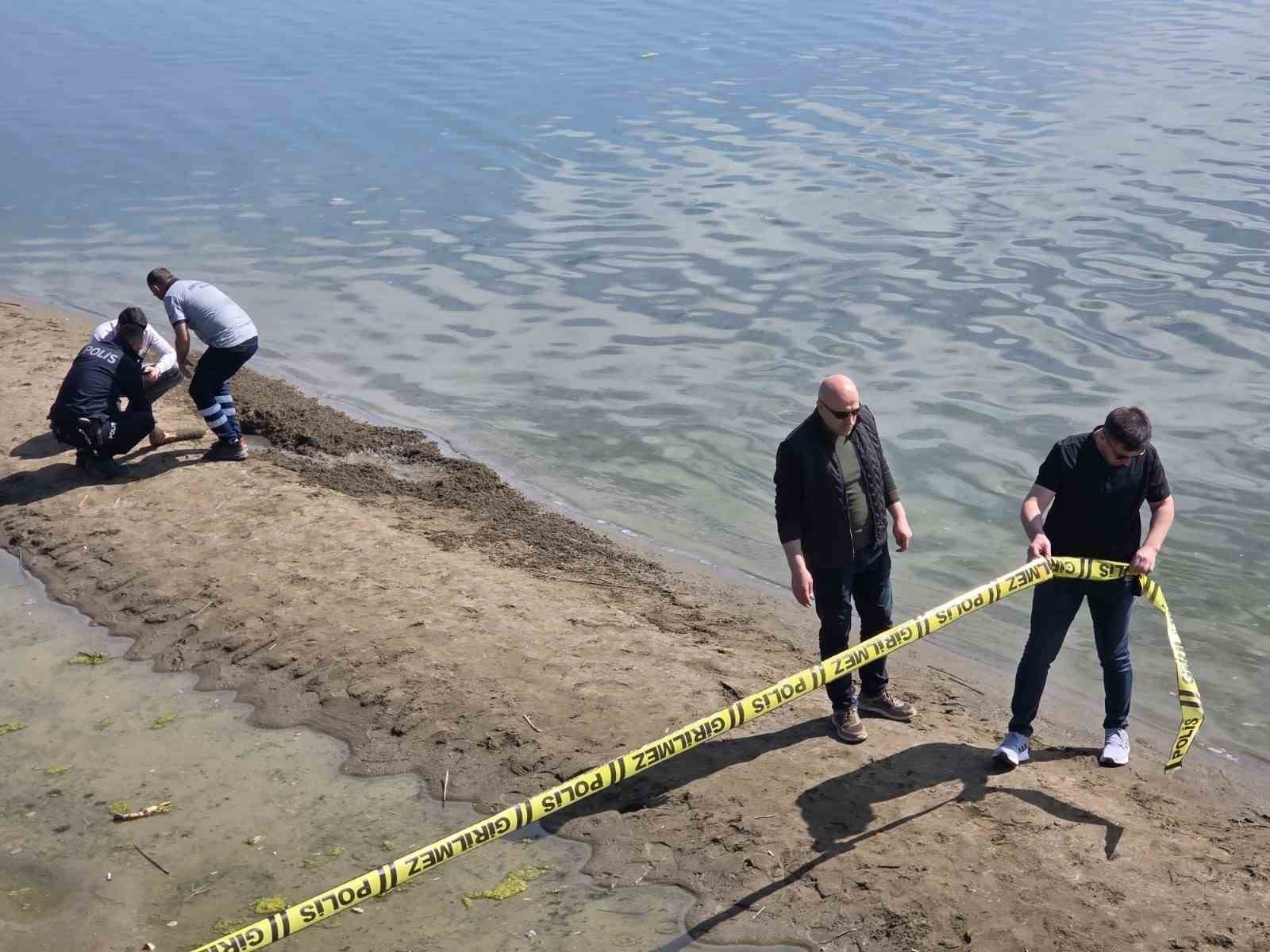 İznik G&ouml;l&uuml; sahilinde ikinci top mermisi
