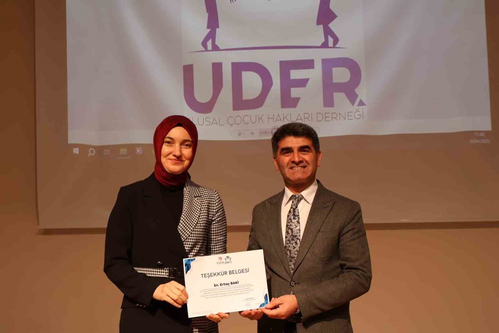 Ağrı’da "Çocuk Odaklı Sivil Toplum" konferansı
