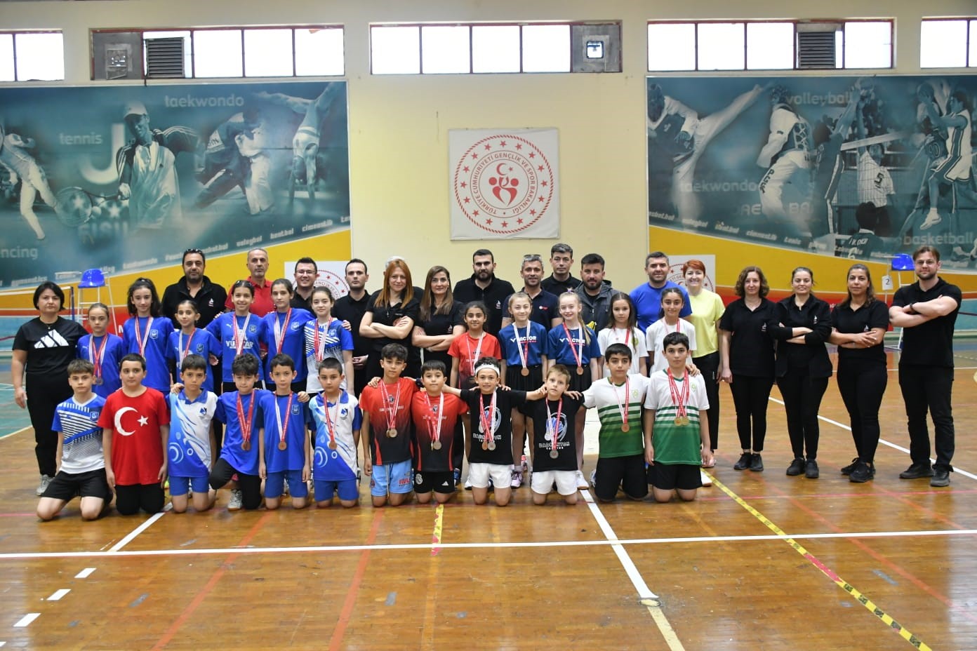 Yunusemreli badmintonculardan muhteşem başarı
