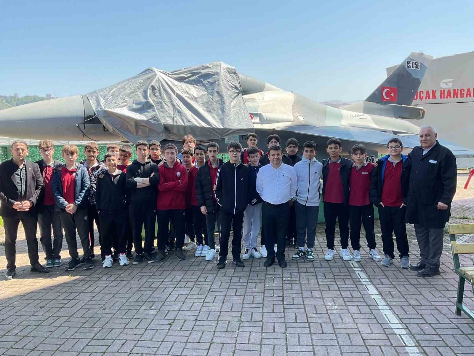 Öğrenciler adım adım hedefe
