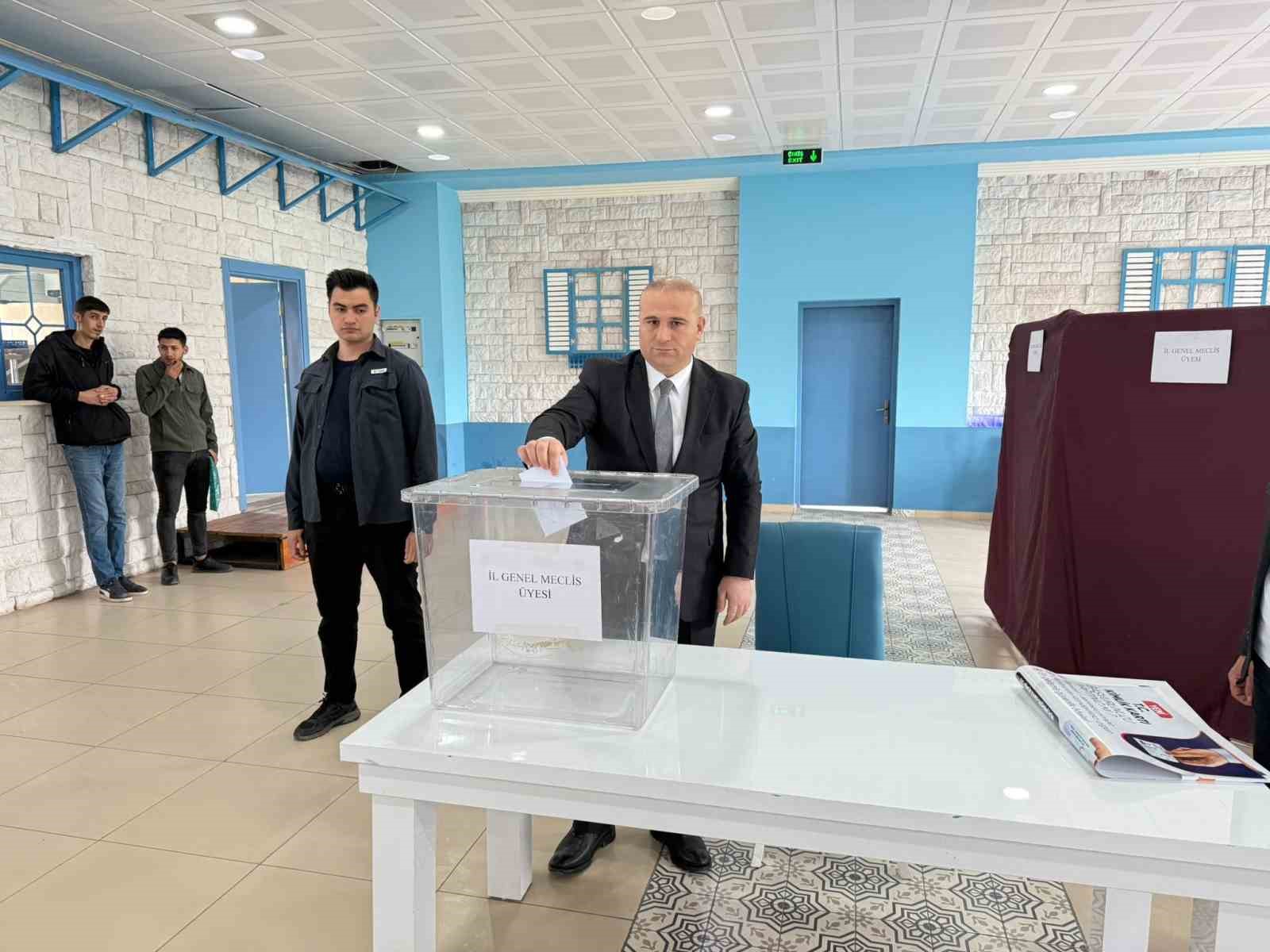 Patnos&rsquo;ta "K&ouml;ylere Hizmet G&ouml;t&uuml;rme Birliği" se&ccedil;imi yapıldı
