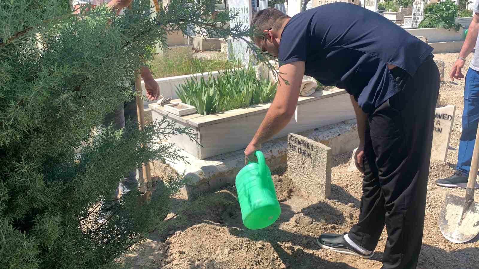 Karaman’da hastane tuvaletinde ölü doğan 5 aylık bebek defnedildi