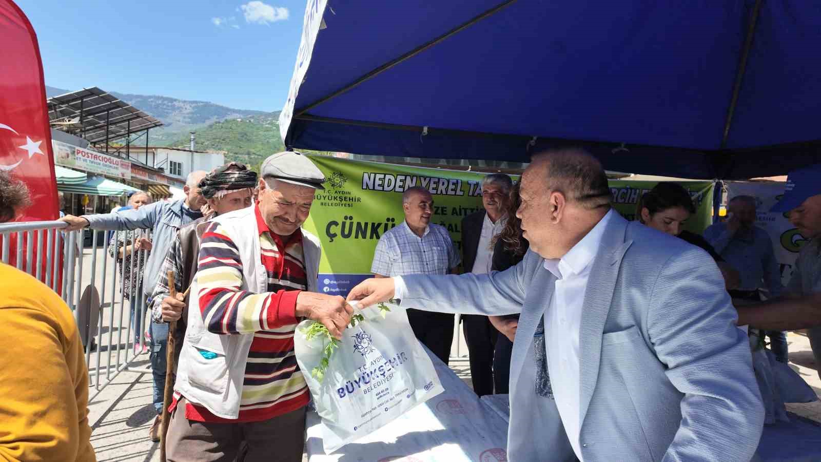 Bozdoğan’da vatandaşlara 25 bin fide dağıtıldı