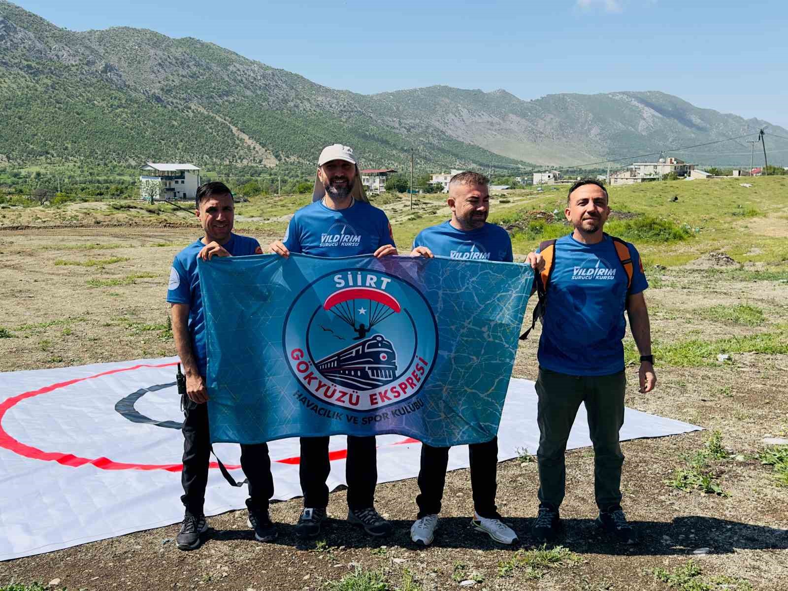Siirtli yamaç paraşütü sporcusu şampiyon oldu