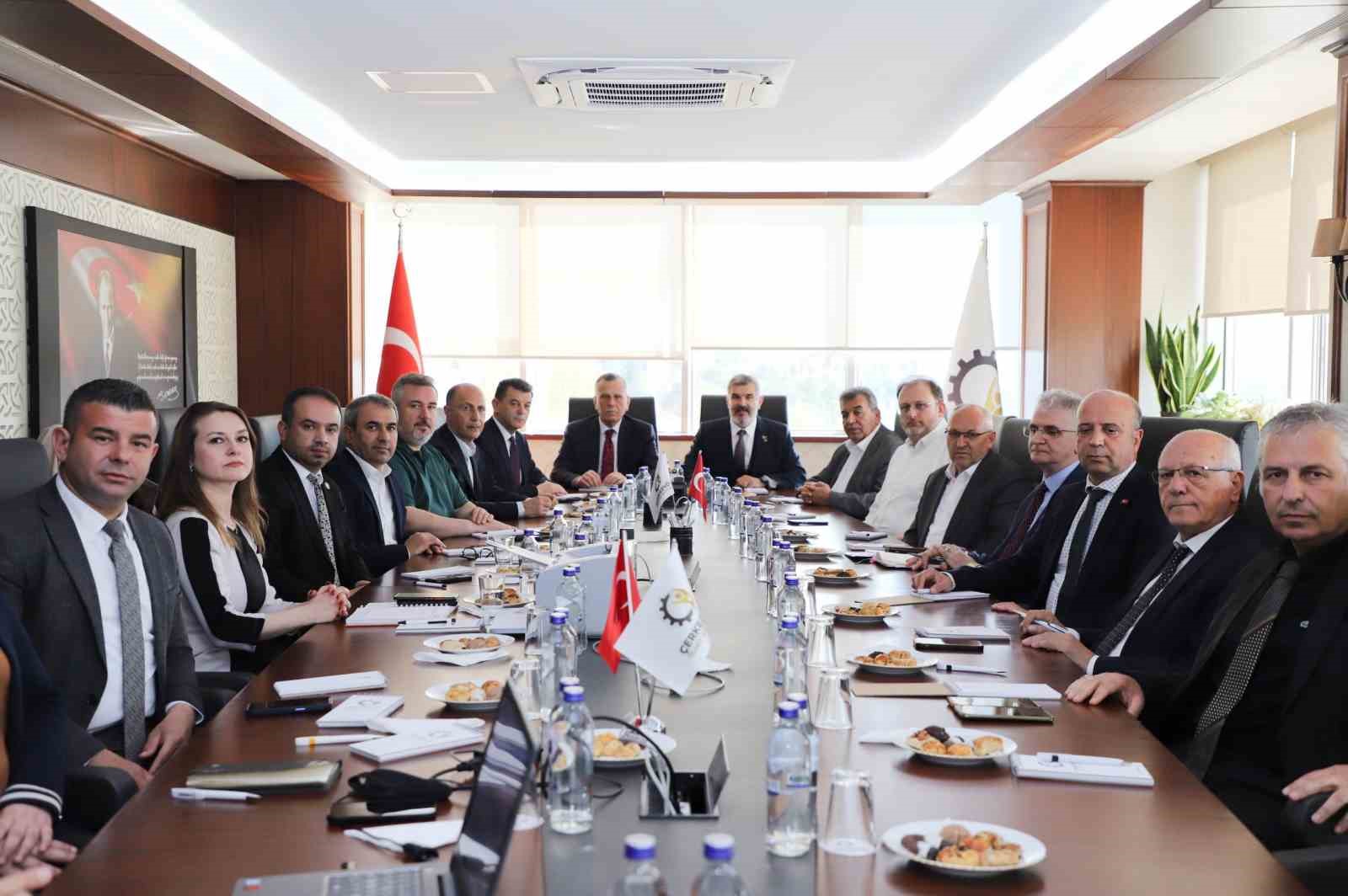 Sanayi ve teknoloji odaklı projeler görüşüldü
