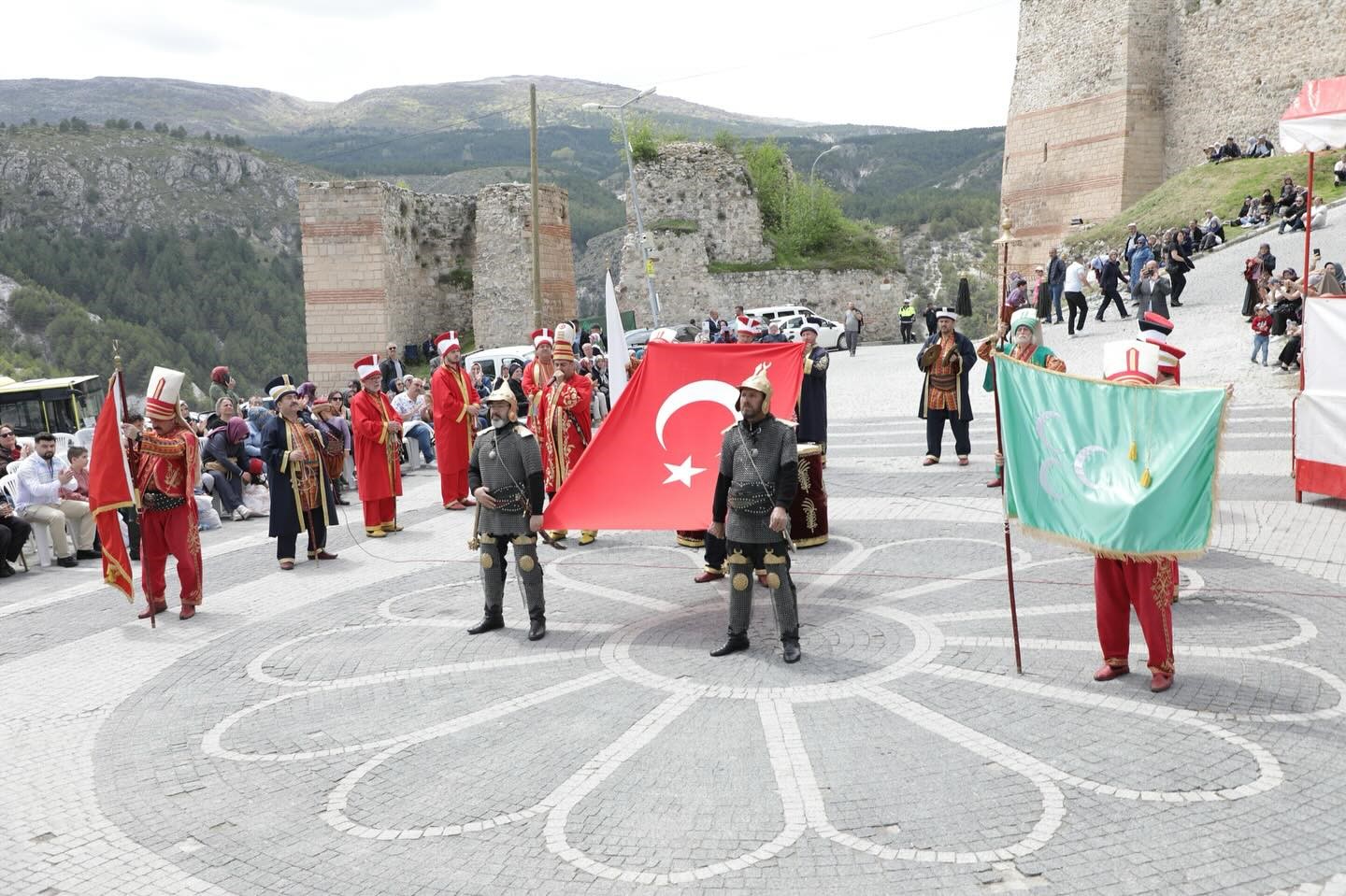 K&uuml;tahya&rsquo;da hıdırellez ve fetih coşkusu
