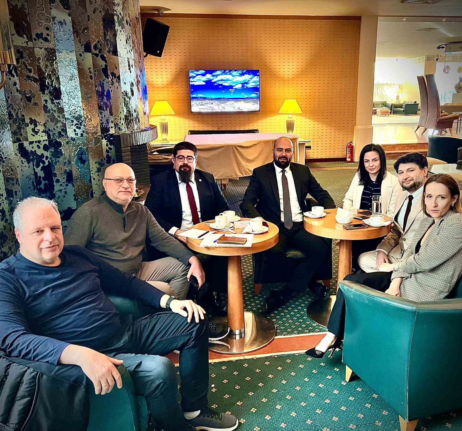 Fethi Apaydın ile Zurab Azmaiparashvili bir araya geldi