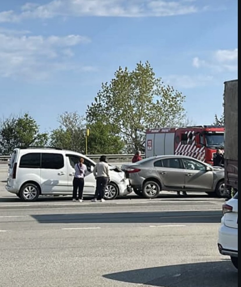 Giresun&rsquo;da zincirleme trafik Kazası: 2 yaralı

