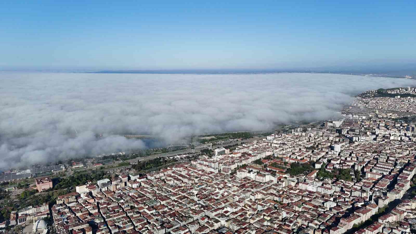 Samsun’da sis denizi: Karadeniz görünmez oldu
