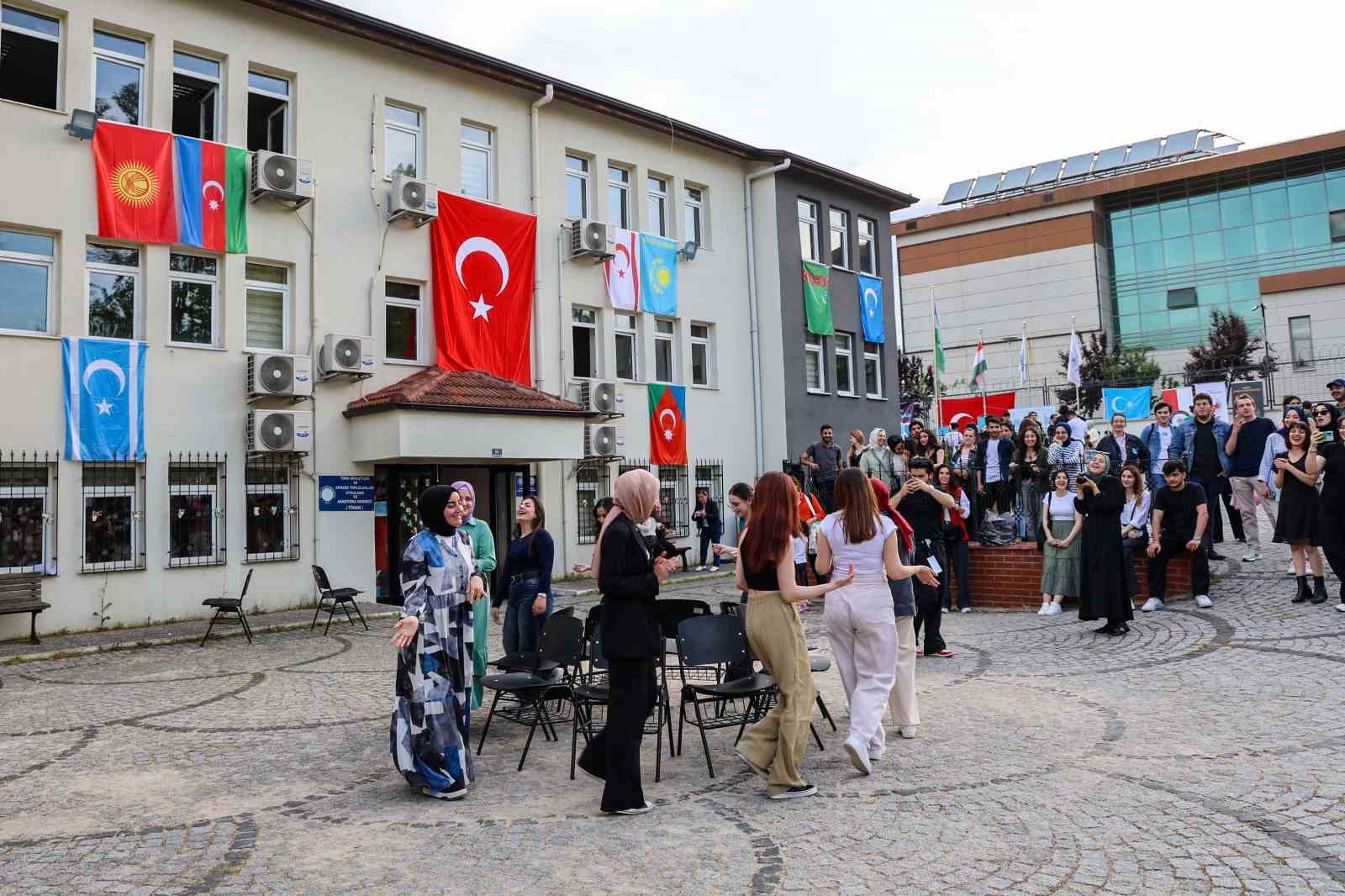 BUÜ’de hıdırellez coşkusu
