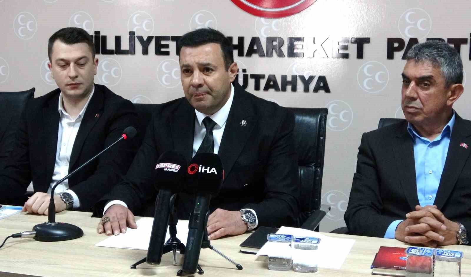 MHP Kütahya İl Başkanı Selçuk Alıç: "Kütahya Belediyesi 34 kişiyi işten çıkardı"