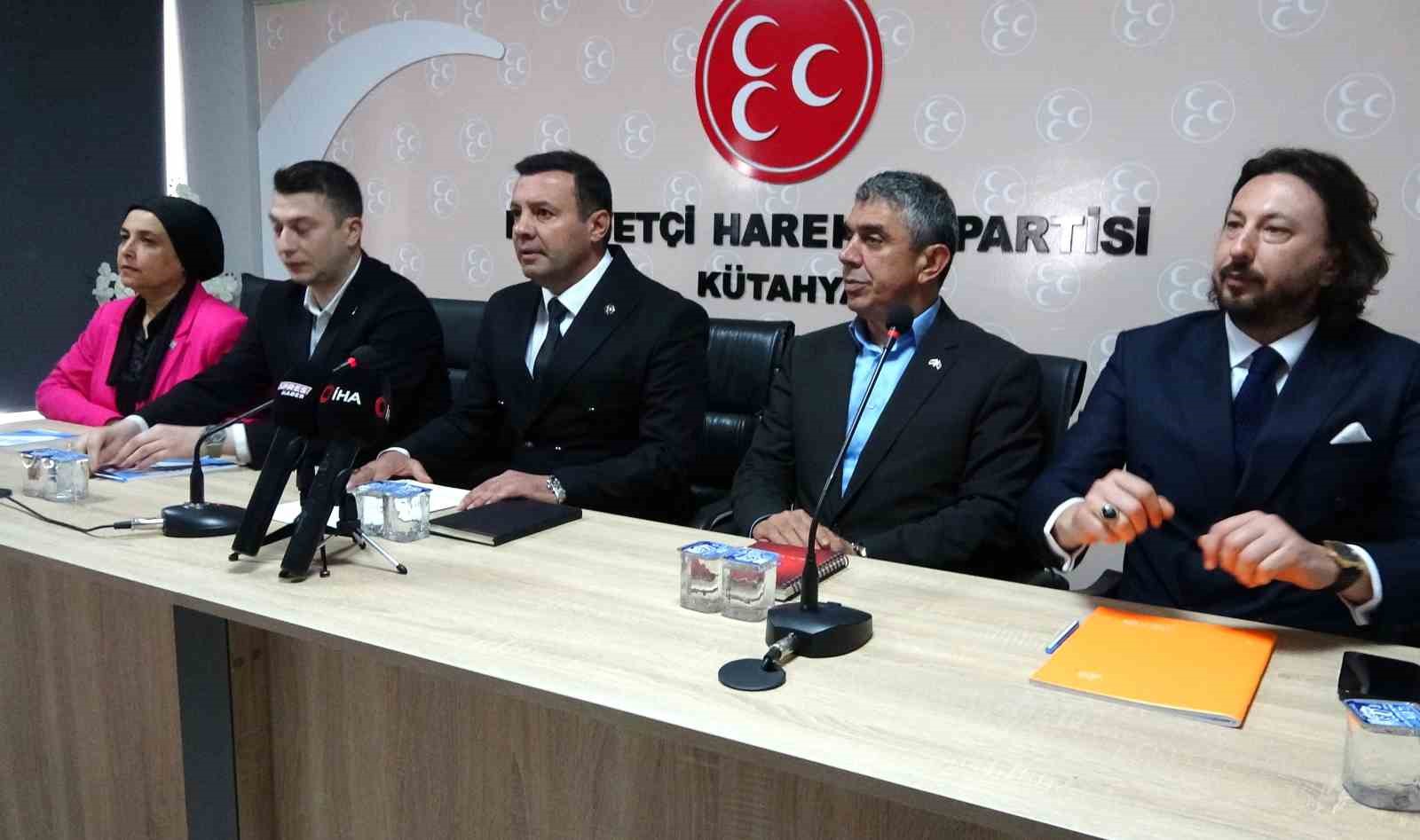 MHP K&uuml;tahya İl Başkanı Sel&ccedil;uk Alı&ccedil;: "K&uuml;tahya Belediyesi 34 kişiyi işten &ccedil;ıkardı"
