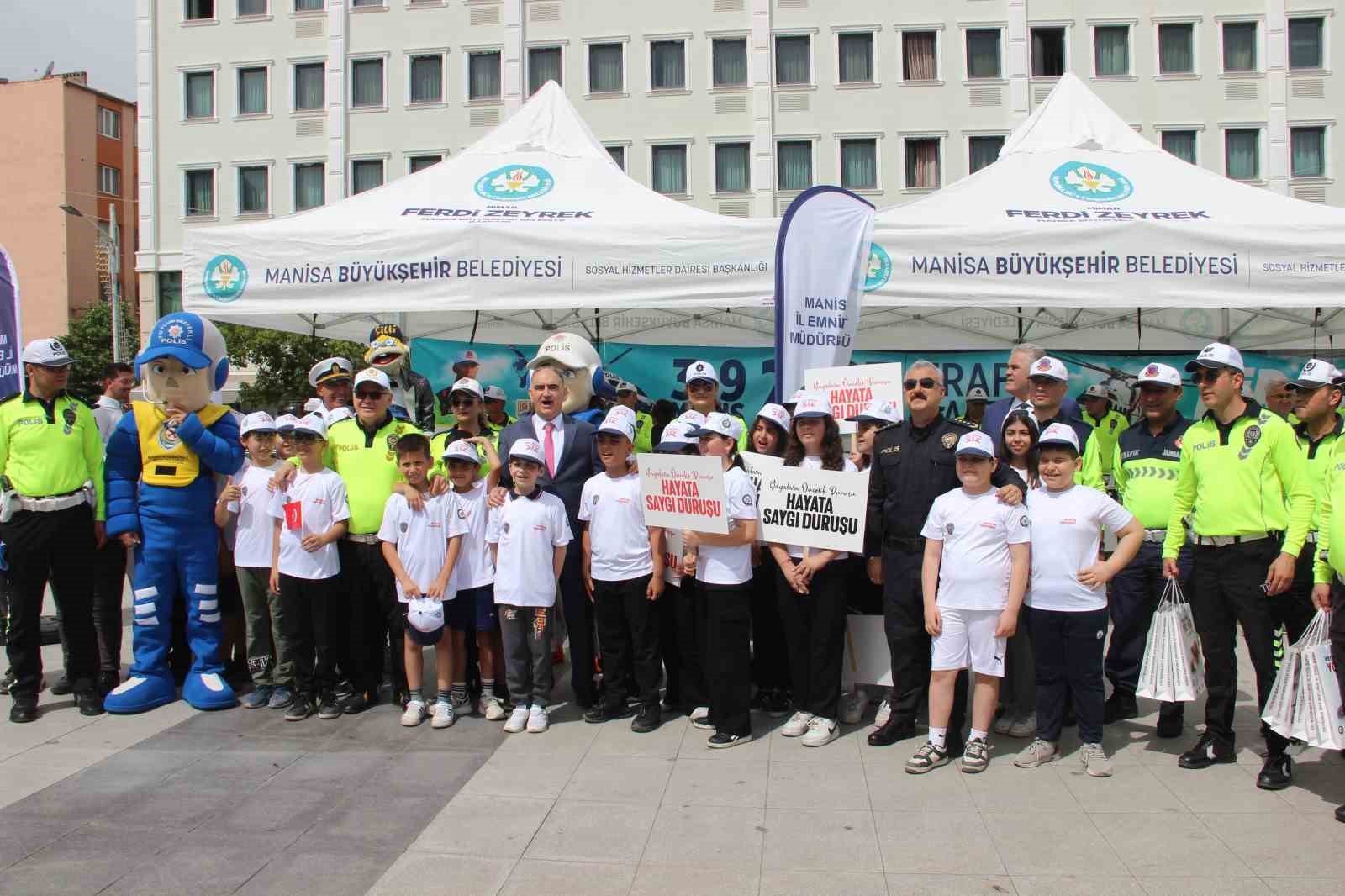 Vali &Ouml;zkan&rsquo;dan vatandaşlara trafik uyarısı
