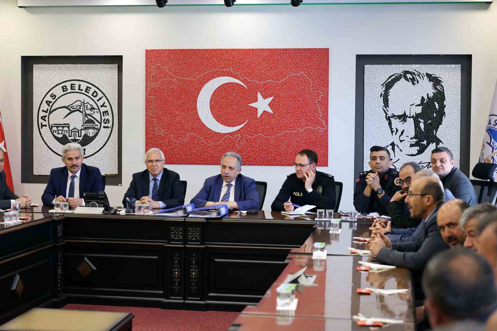 Talas Belediyesi&rsquo;nde kırsal mahallelerin nabzı tutuldu
