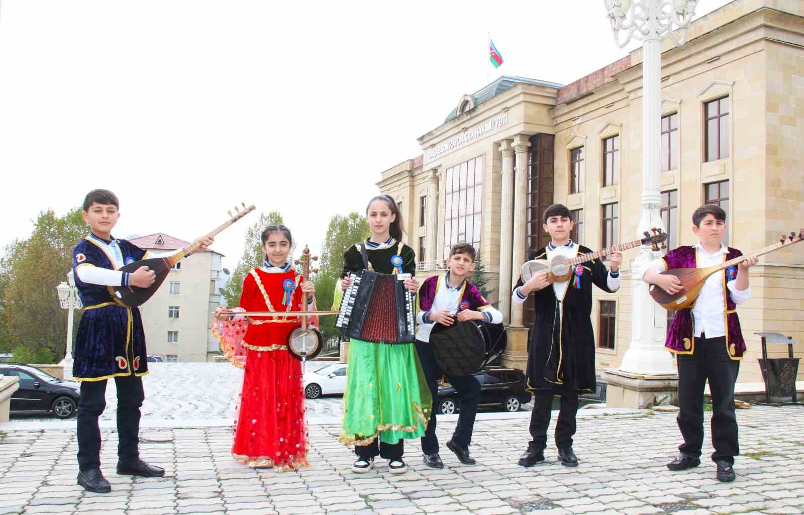 TİKA’dan Azerbaycan’da genç yeteneklerin eğitimine destek
