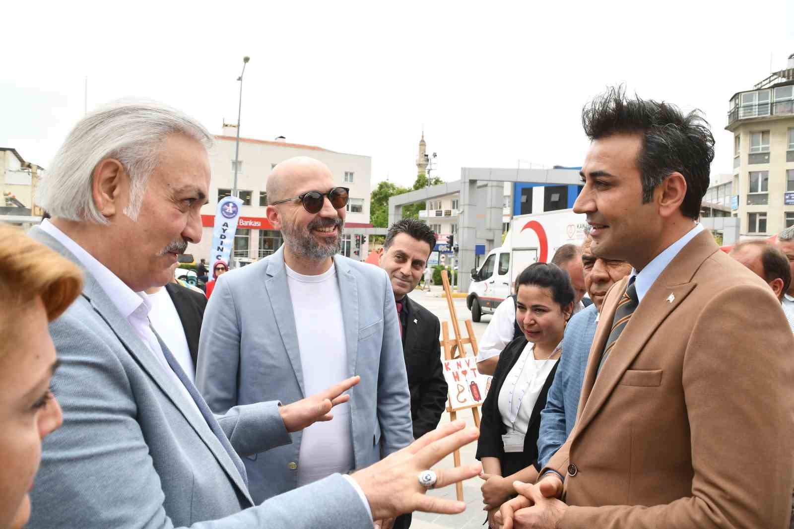 Söke’de kan bağışı kampanyasını çocuklar şenlendirdi
