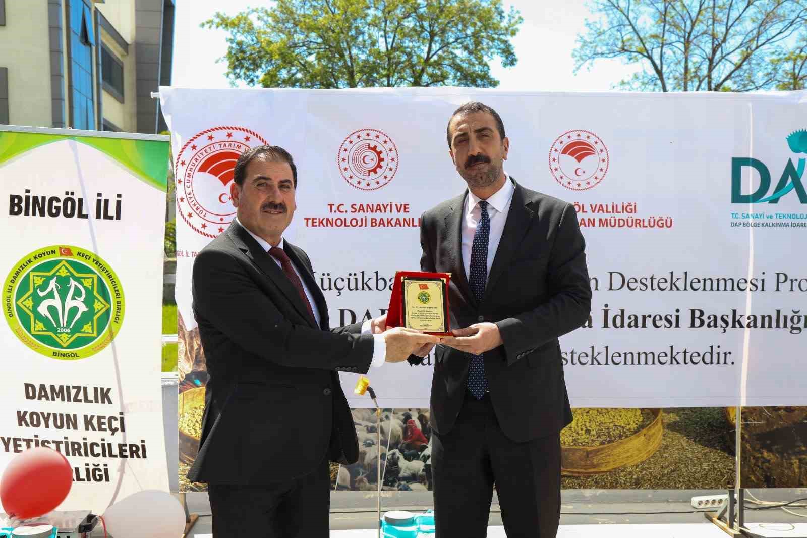 Bing&ouml;l&rsquo;de k&uuml;&ccedil;&uuml;kbaş yetiştiriciliğine b&uuml;y&uuml;k destek
