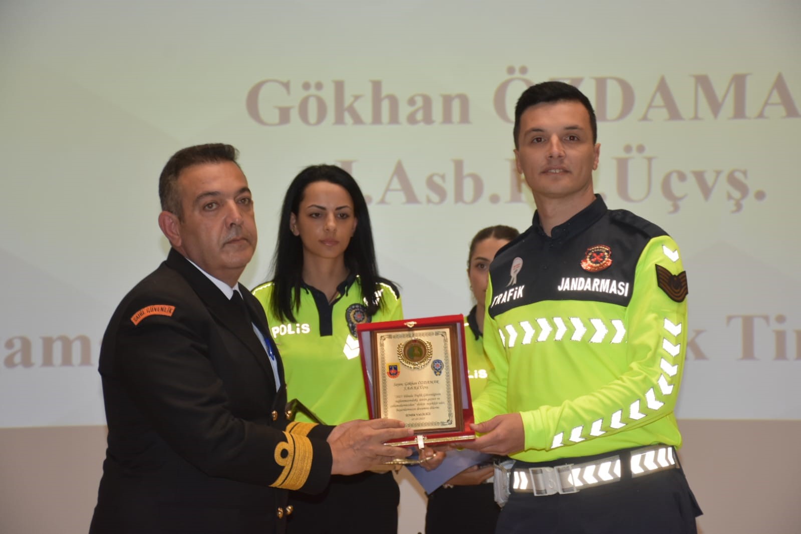 İzmir&rsquo;de Trafik G&uuml;venliği Haftası a&ccedil;ılışı, t&ouml;renle yapıldı
