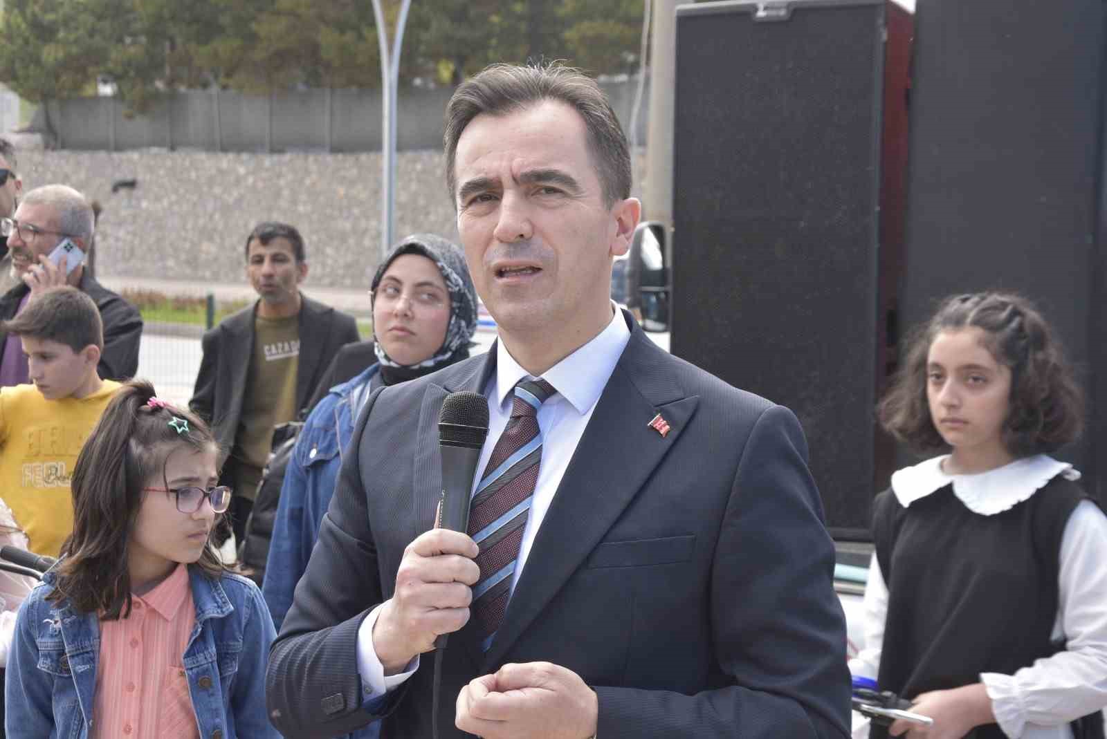 Bitlis&rsquo;te Trafik G&uuml;venliği Haftası etkinliği
