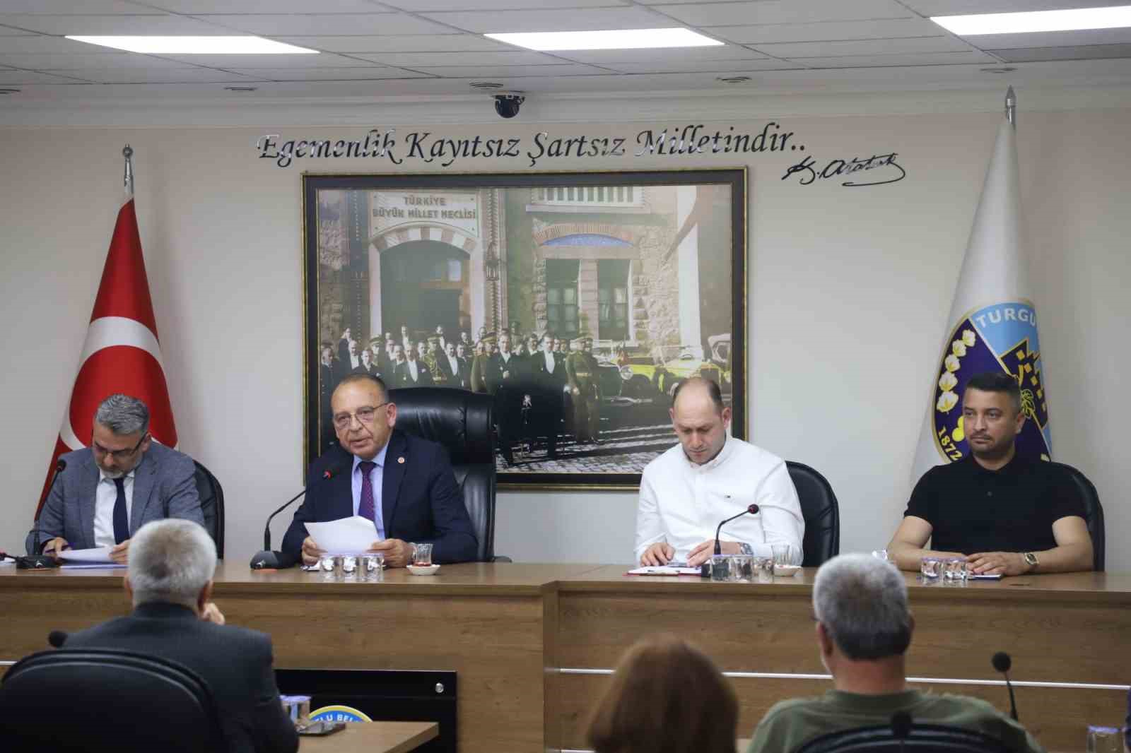 Başkan Akın: "Bu ekonomik şartlarda yapılabilecek maksimum hizmeti yapıyoruz"