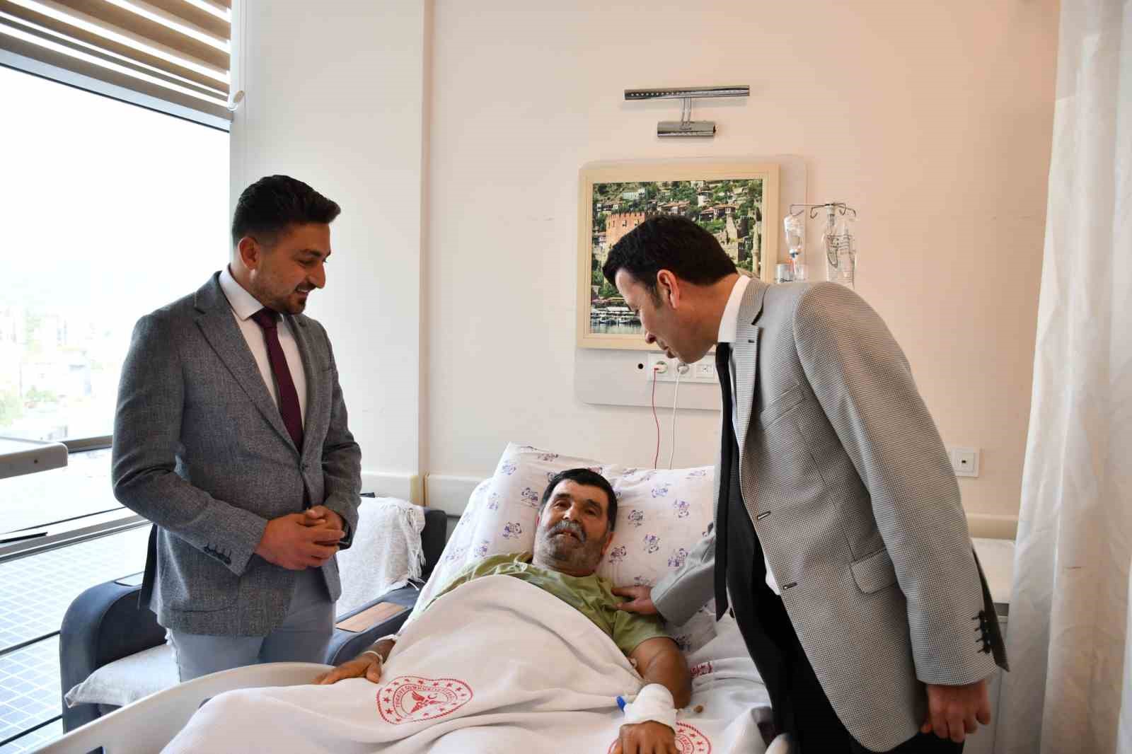 Alanya&rsquo;da mikro cerrahi y&ouml;ntemle doku nakli yapıldı
