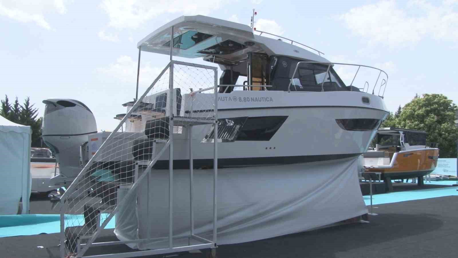 Milyonluk tekneler Başkent’te görücüye çıktı