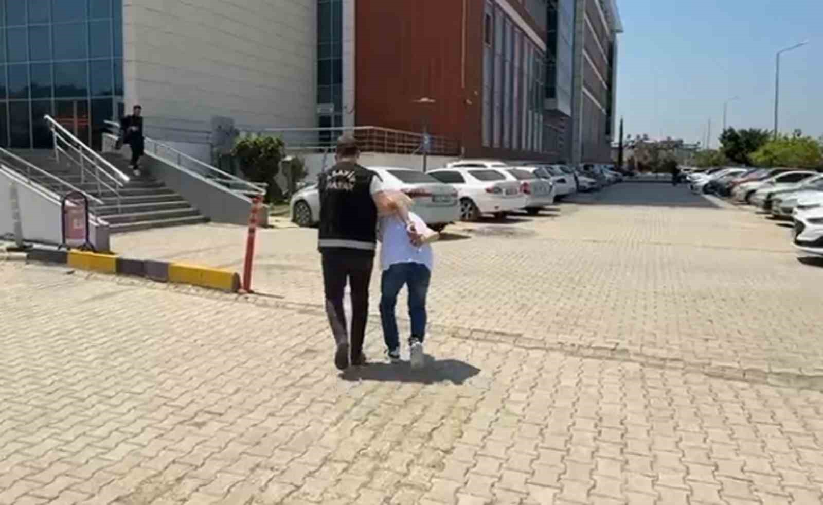 Hapis cezasıyla aranan 2 kişi tutuklandı
