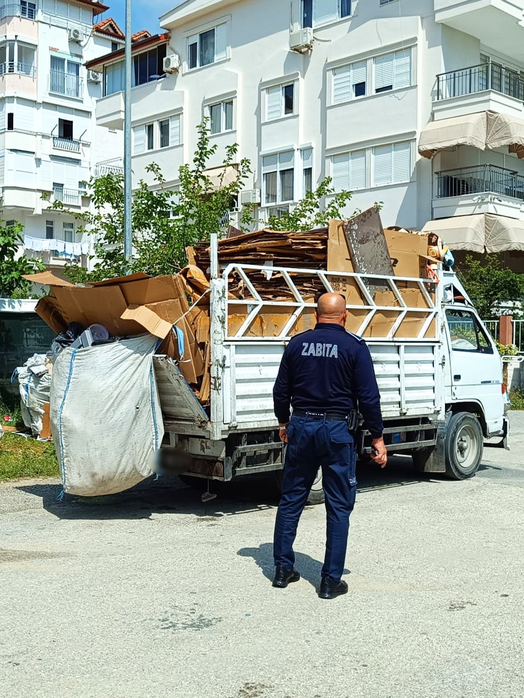 Manavgat&rsquo;ta huzur ve g&uuml;venlik i&ccedil;in zabıta ekipleri sahada
