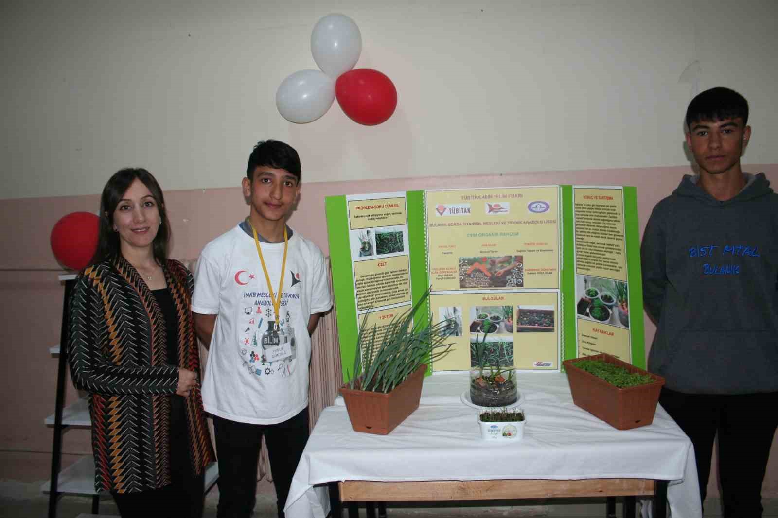 Bulanık’ta ’TÜBİTAK Bilim Fuarı’ sergisi