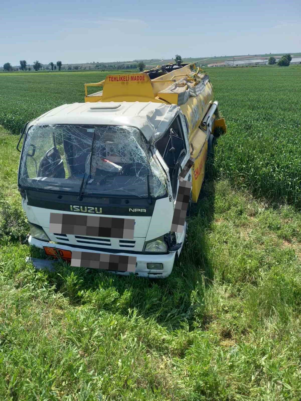Tanker takla attı, s&uuml;r&uuml;c&uuml; hafif yaralandı
