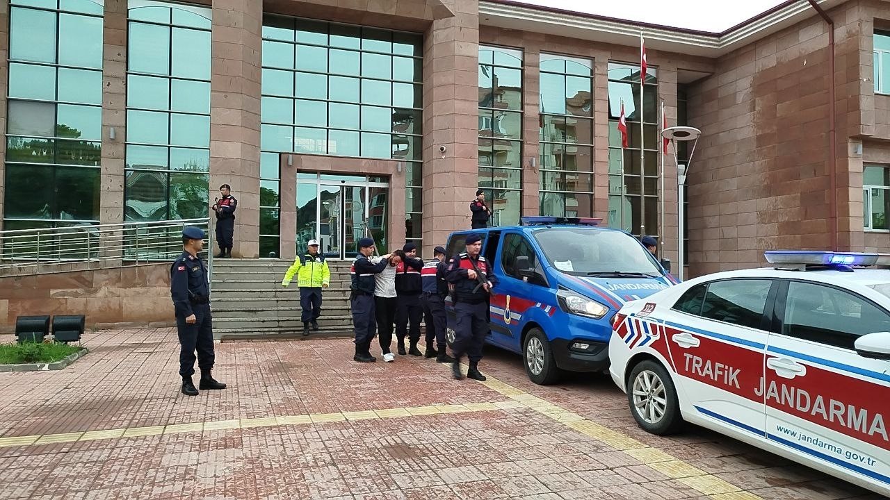 &Ccedil;orum&rsquo;da uyuşturucu operasyonu: 1 tutuklama
